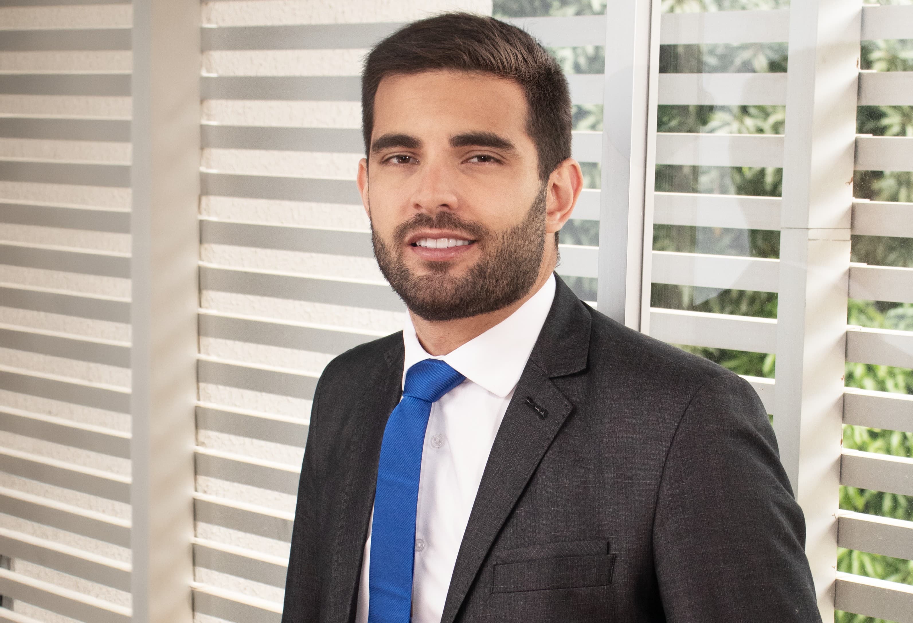 Dr. João Pedro Petronilho em atendimento urológico